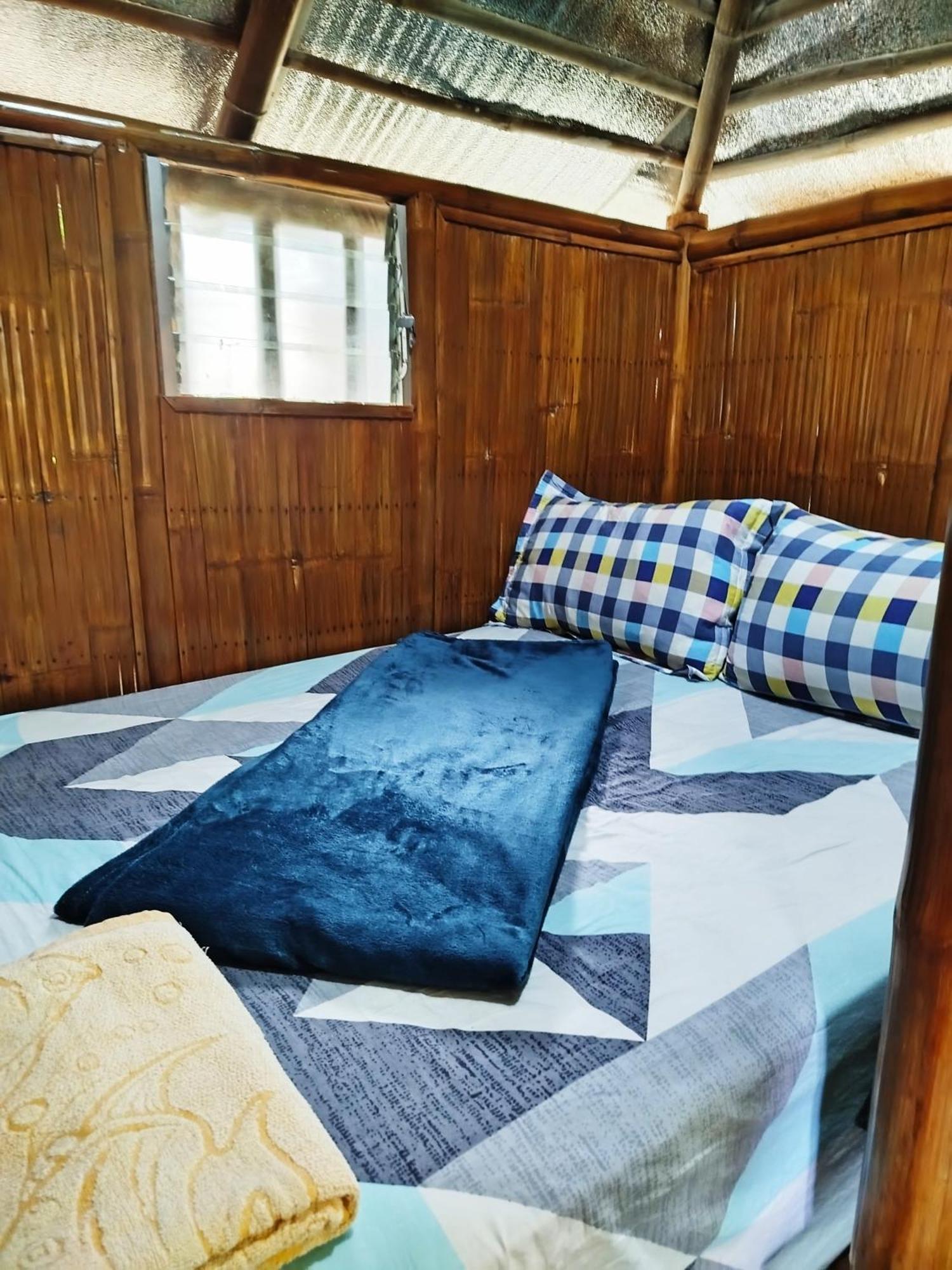 Rea'S Bamboo Resort Gabaldon 객실 사진
