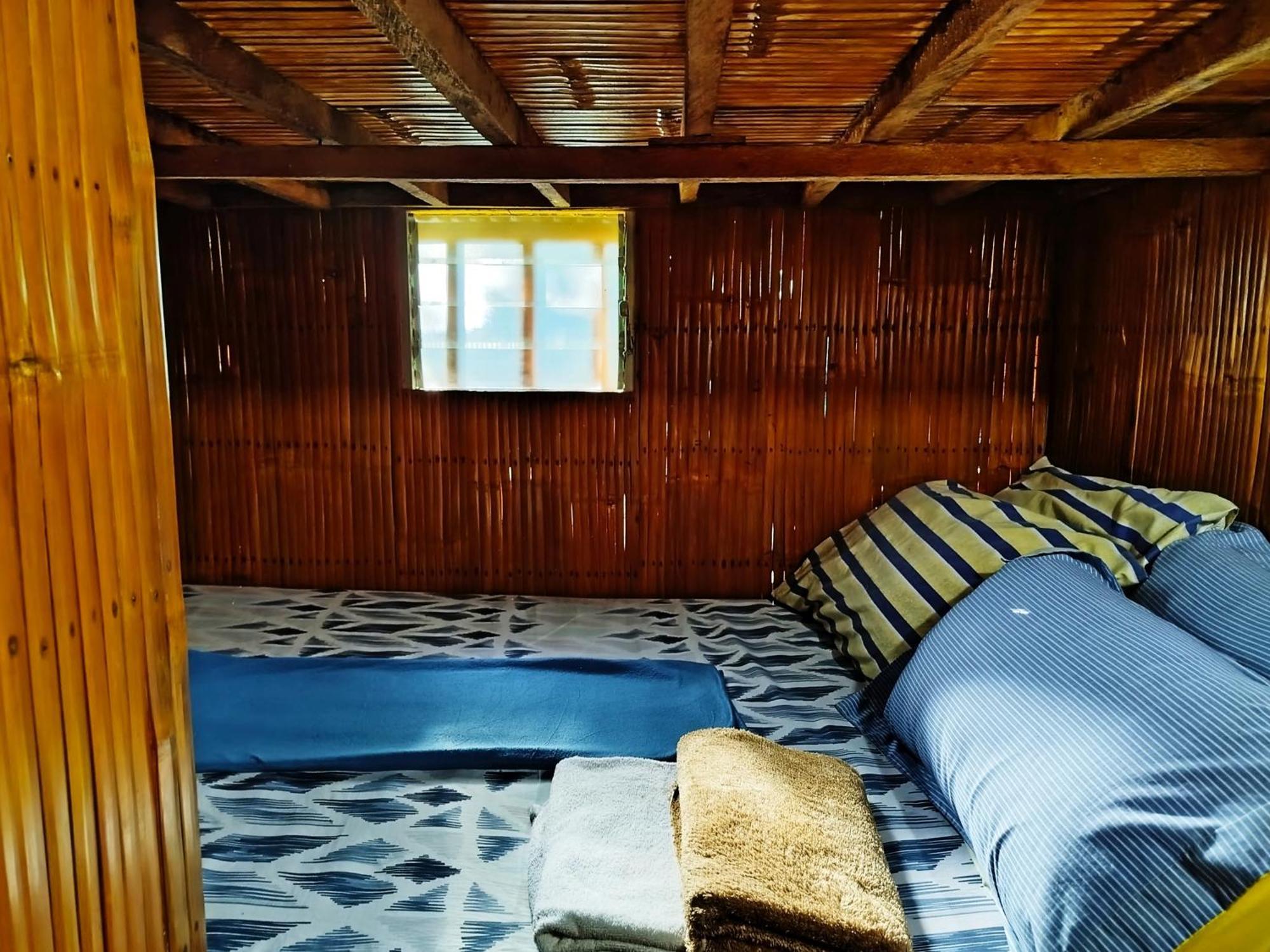 Rea'S Bamboo Resort Gabaldon 객실 사진