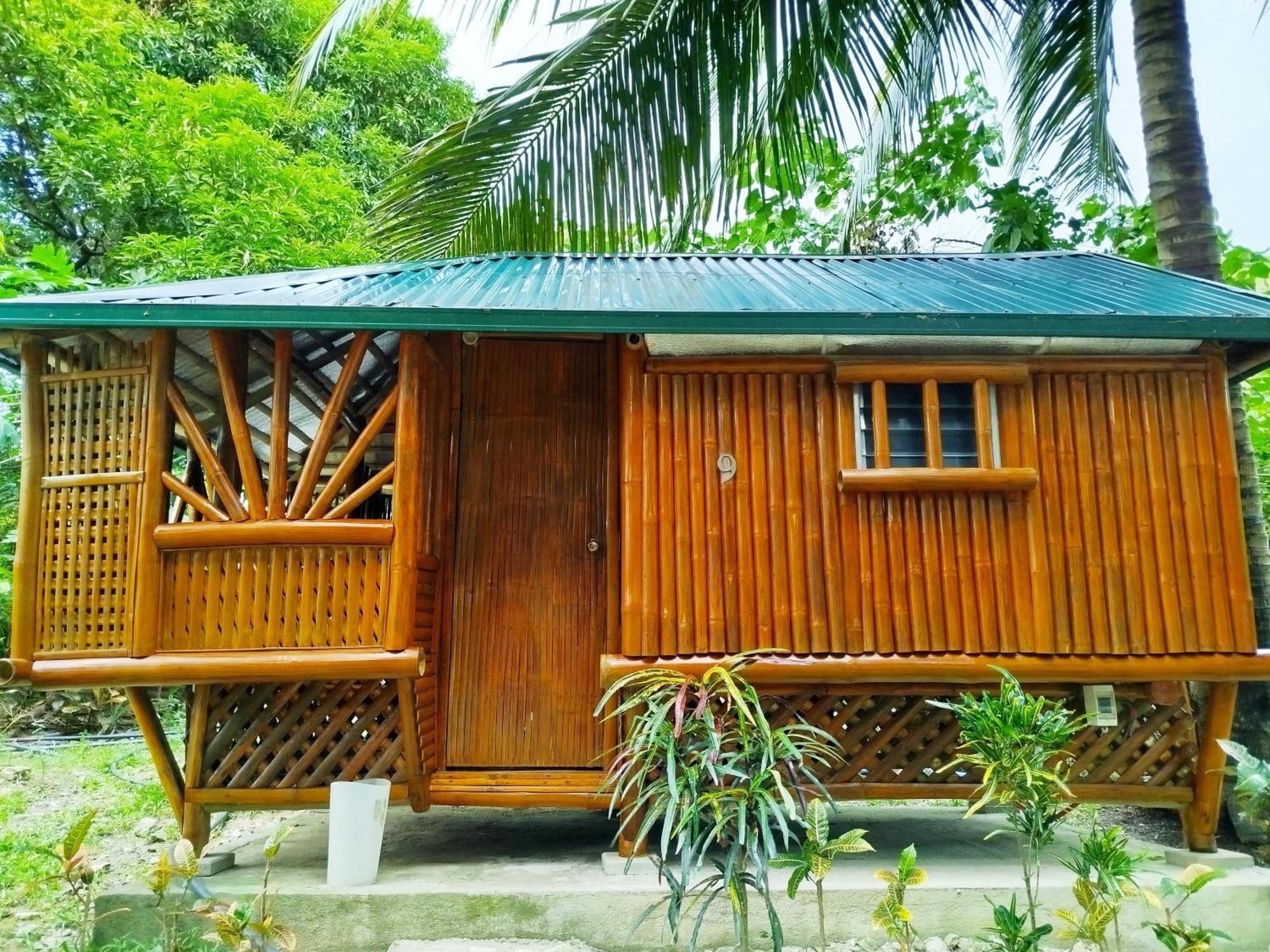 Rea'S Bamboo Resort Gabaldon 객실 사진