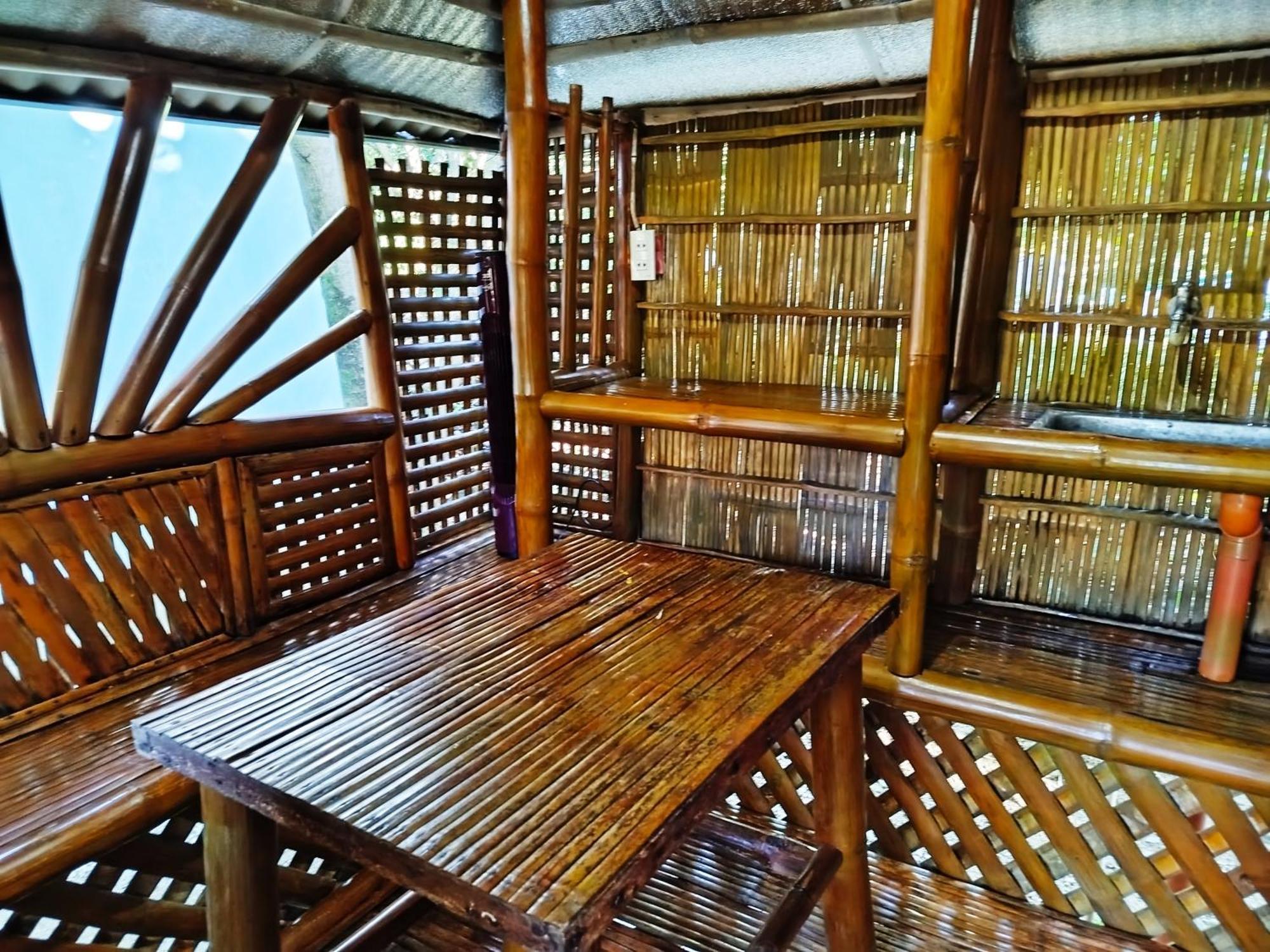 Rea'S Bamboo Resort Gabaldon 객실 사진
