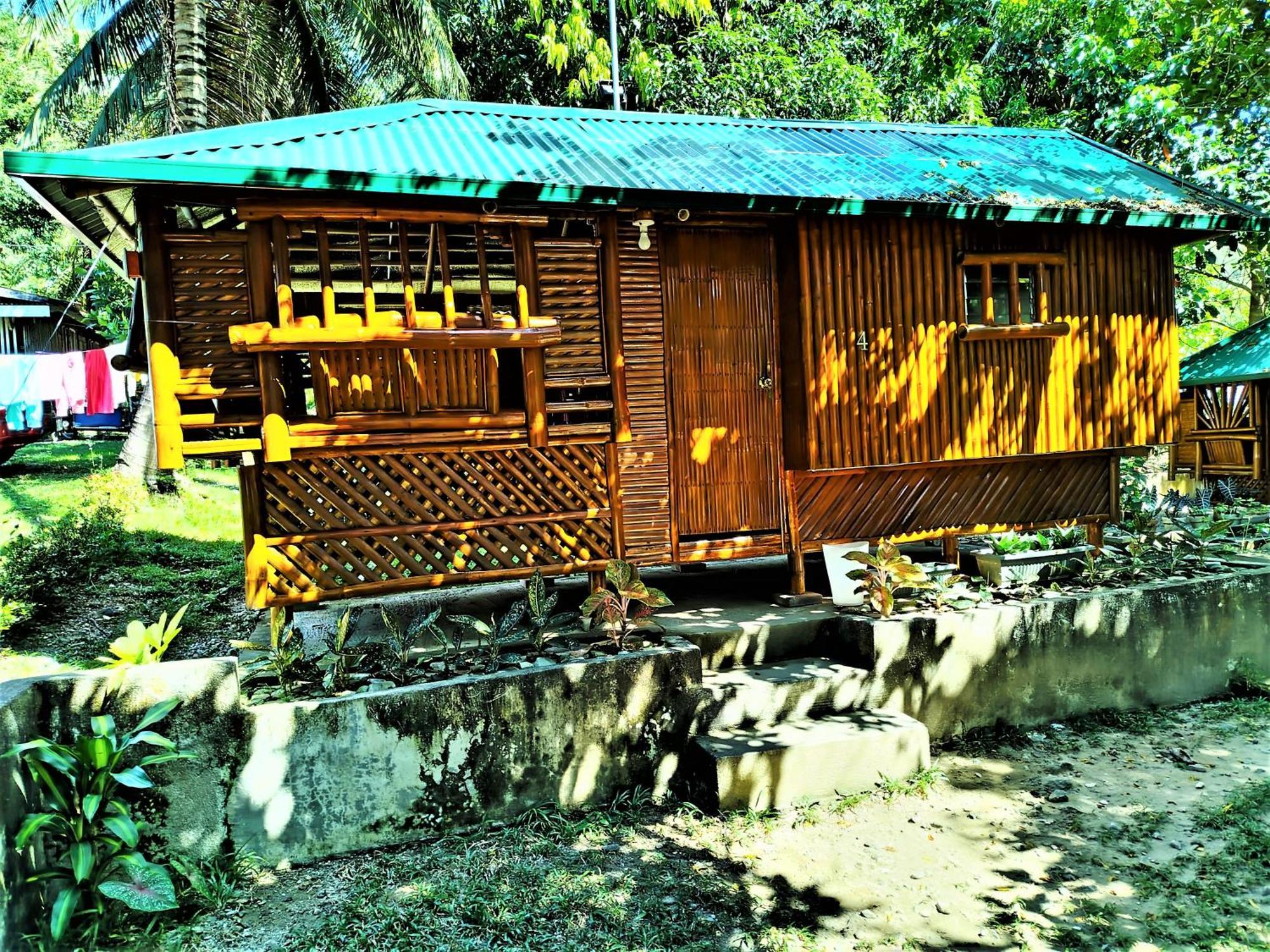 Rea'S Bamboo Resort Gabaldon 객실 사진