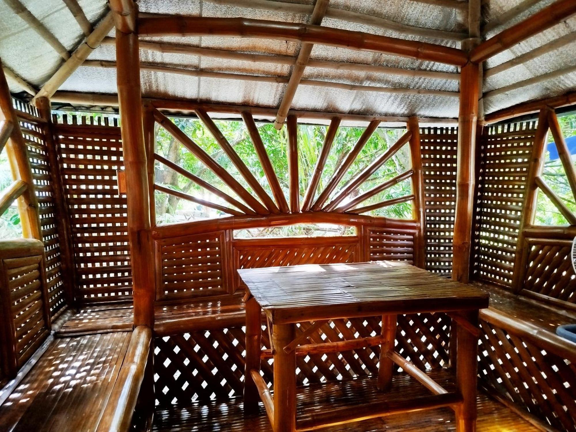Rea'S Bamboo Resort Gabaldon 객실 사진