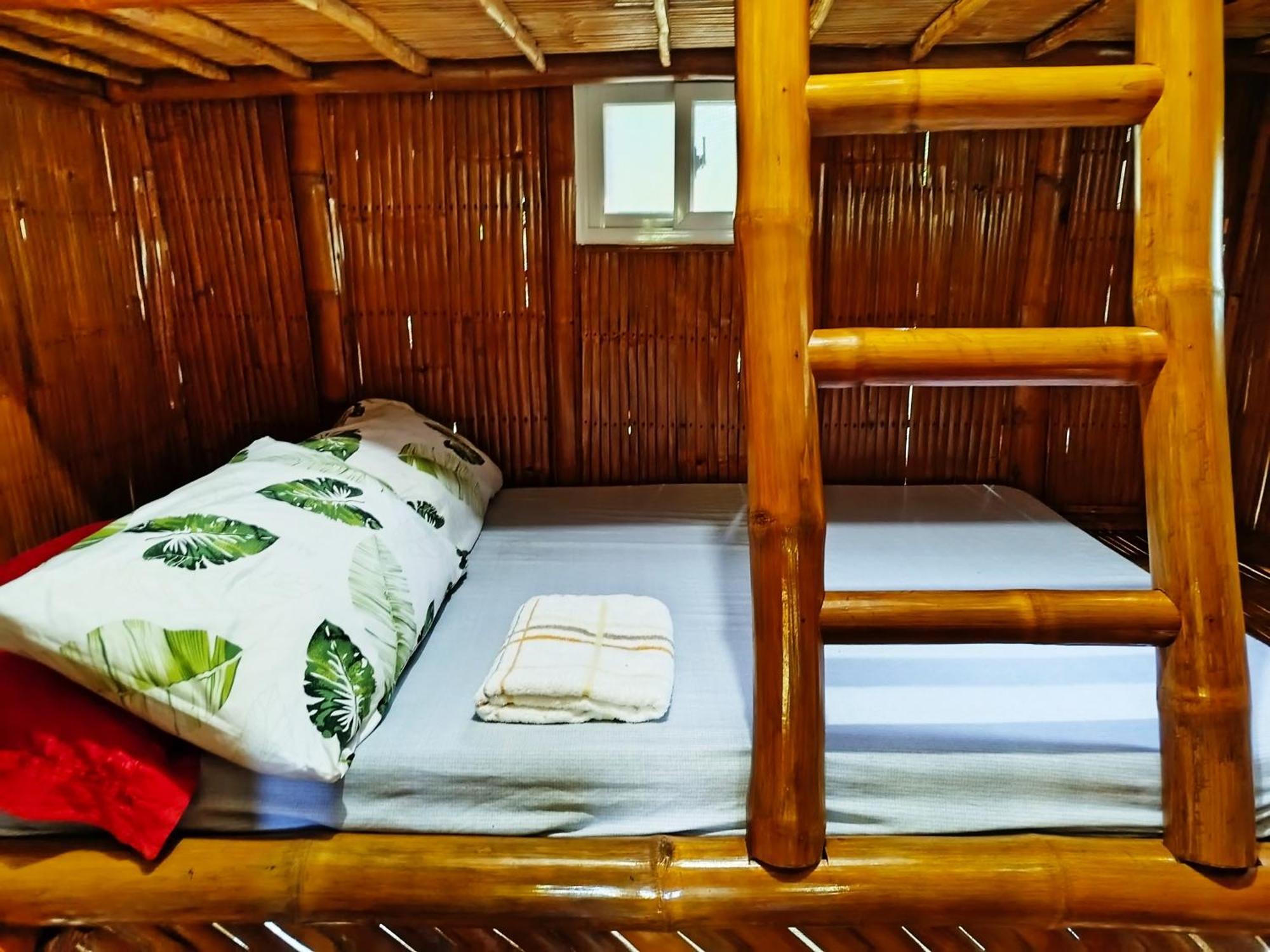 Rea'S Bamboo Resort Gabaldon 객실 사진