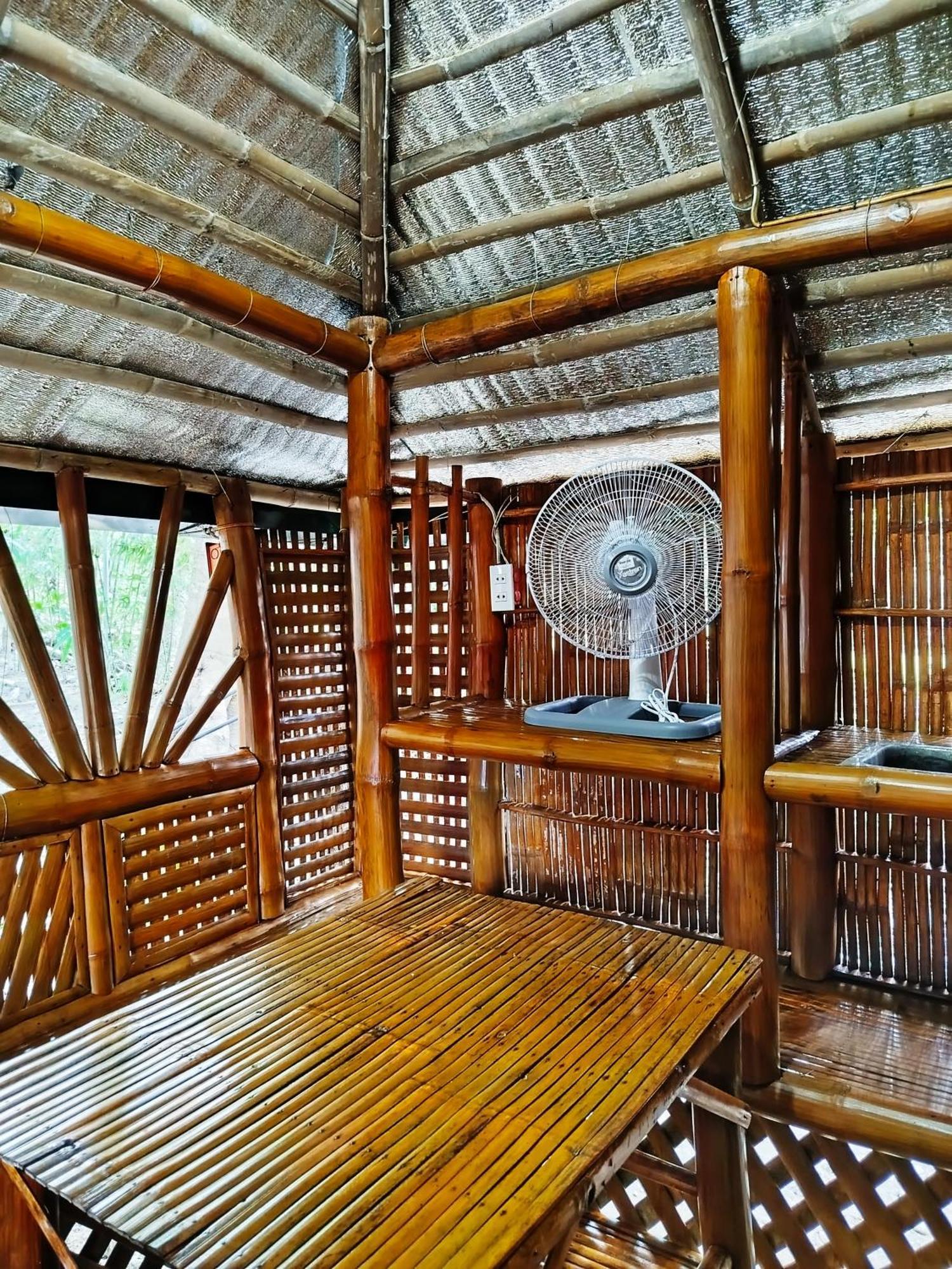 Rea'S Bamboo Resort Gabaldon 객실 사진