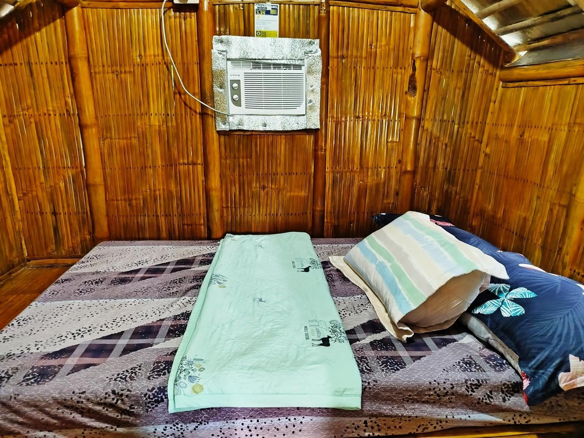 Rea'S Bamboo Resort Gabaldon 객실 사진